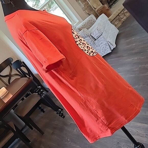 Orange short sleeved t-shirt with animal print pumpkin XL cuffed sleeves - Picture 3 of 7
